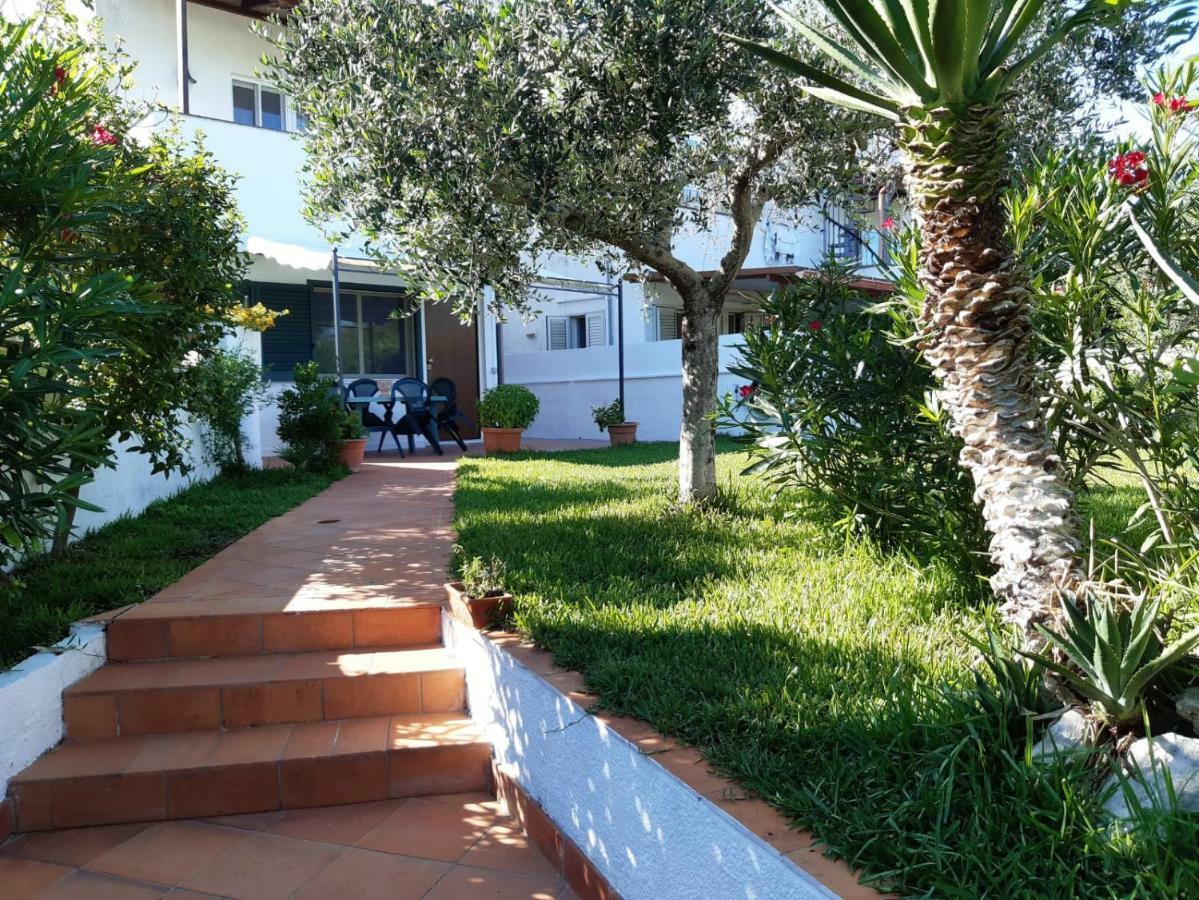 Casa Vacanza Villa Uggiano La Chiesa Exterior photo